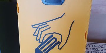 Contenedor para el reciclaje de bombillas
