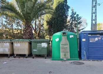 El Ayuntamiento de Tarancón agrupa los contenedores para facilitar el depósito de las bolsas de deshechos El Ayuntamiento de Tarancón agrupa los contenedores para facilitar el depósito de las bolsas de deshechos