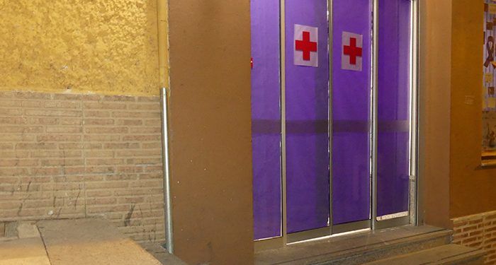 Cruz Roja Cuenca “viste” de violeta la entrada de su sede con motivo del 25N 1 Cruz Roja Cuenca “viste” de violeta la entrada de su sede con motivo del 25N