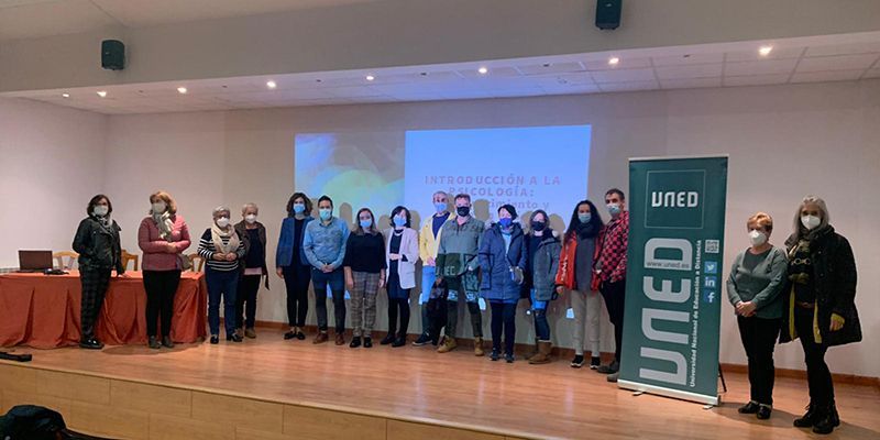 El Ayuntamiento de Brihuega y la UNED firman un convenio para acoger varios cursos universitarios a lo largo del año 1 El Ayuntamiento de Brihuega y la UNED firman un convenio para acoger varios cursos universitarios a lo largo del año