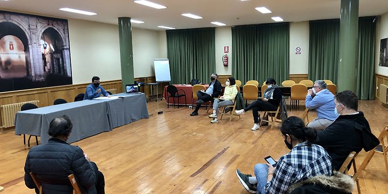 El Ayuntamiento de Cuenca organizará un concurso de decoración de ventanas, balcones y árboles navideños, entre otras actividades