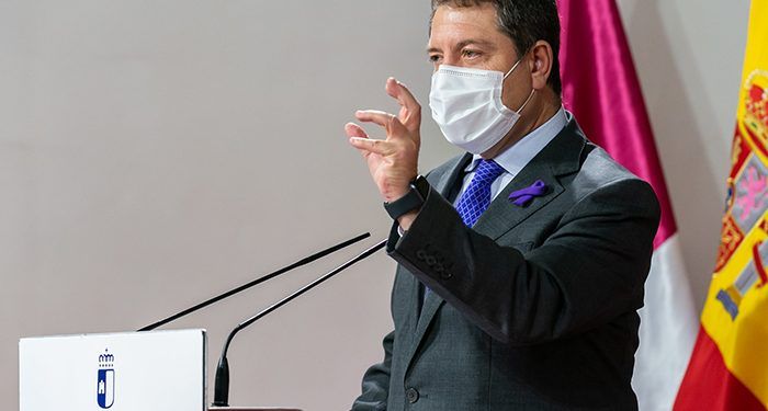 Las cenas familiares estas Navidades todavía son posibles: Page anuncia una normativa que permita la convivencia de las familias 1 Emiliano García-Page