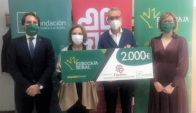 Fundación Eurocaja Rural entrega a Cáritas Sigüenza-Guadalajara 2.000 euros como beneficiaria de las primeras 'Ayudas Sociales Frente al COVID-19'