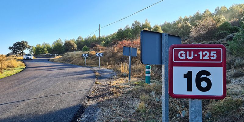 La Diputación de Guadalajara arregla la carretera GU-125 entre Sigüenza y Guijosa