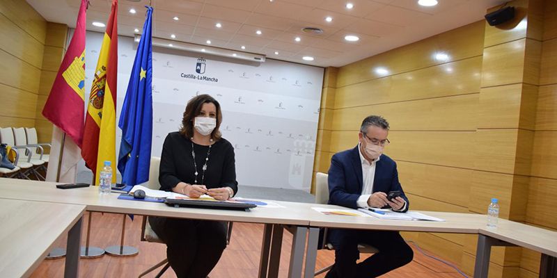 La Junta anima a los futuros emprendedores de la región a explorar las diferentes fórmulas de la economía social