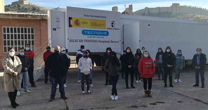 La Junta forma a 17 personas desempleadas de la comarca de Molina de Aragón como profesionales en atención sociosanitaria a dependientes 1 La Junta forma a 17 personas desempleadas de la comarca de Molina de Aragón como profesionales en atención sociosanitaria a dependientes