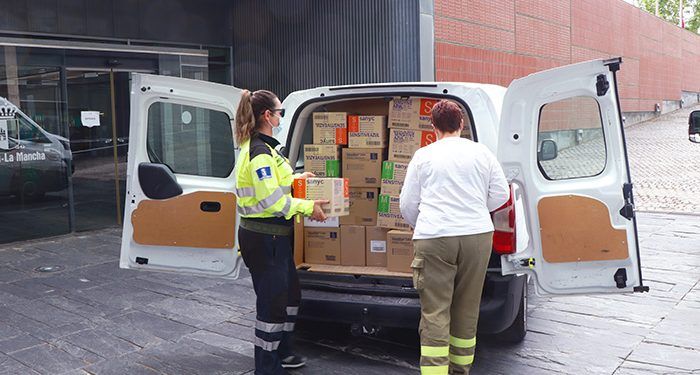 La Junta ha distribuido más de 35 millones de artículos de protección para profesionales sanitarios desde el inicio de la pandemia 1 La Junta ha distribuido más de 35 millones de artículos de protección para profesionales sanitarios desde el inicio de la pandemia