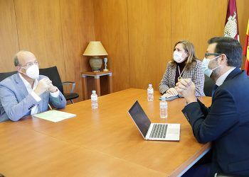 La Junta muestra su compromiso con el alumnado de Las Pedroñeras con la construcción de un nuevo centro educativo La Junta muestra su compromiso con el alumnado de Las Pedroñeras con la construcción de un nuevo centro educativo