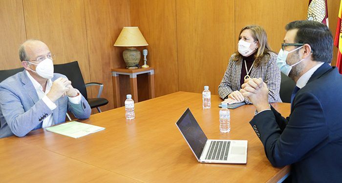 La Junta muestra su compromiso con el alumnado de Las Pedroñeras con la construcción de un nuevo centro educativo 1 La Junta muestra su compromiso con el alumnado de Las Pedroñeras con la construcción de un nuevo centro educativo