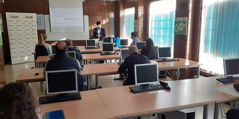 Las empresas de Tarancón muestran su interés en conocer las claves de la ciberseguridad y los mercados