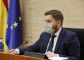 Hernando anuncia una inversión de 2,3 millones de euros para mejorar la accesibilidad del Casco Antiguo de Cuenca Hernando anuncia una inversión de 2,3 millones de euros para mejorar la accesibilidad del Casco Antiguo de Cuenca