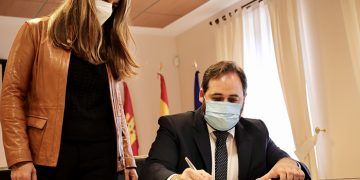 Núñez avanza que el PP-CLM incluirá enmiendas a los presupuestos de la Junta para reforzar la financiación de los ayuntamientos de Castilla-La Mancha