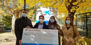 Obra Social La Caixa colabora con el Ayuntamiento de Sacedón con cinco mil euros para el vallado perimetral de parte del pequeño parque que rodea la Residencia de Mayores La Concordia