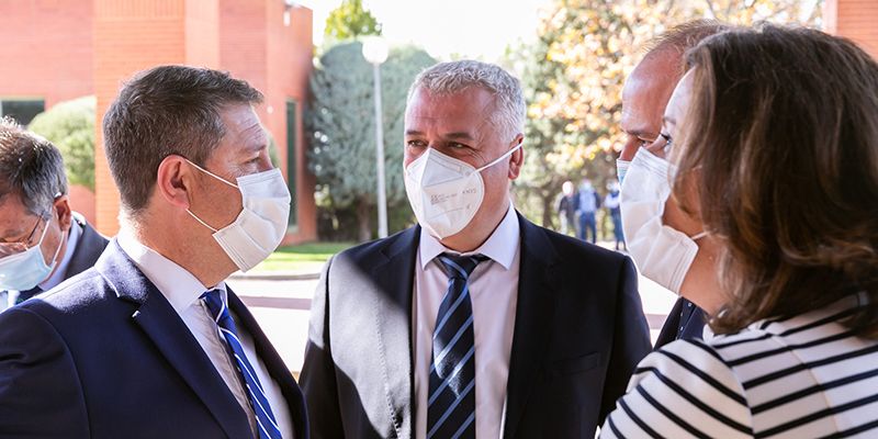 Page anuncia la redacción del Plan Funcional del Hospital Universitario de Guadalajara “antes de que acabe este año”