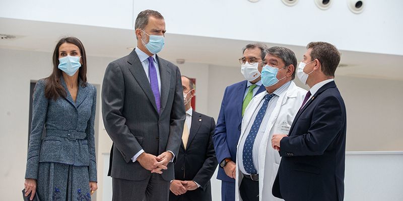 Page define el sistema sanitario como “el reflejo del éxito de España como país” y resumen de “los años de Constitución y democracia”