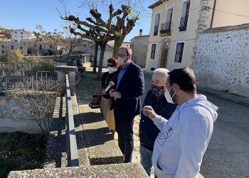 Robles visita Mirabueno para conocer de primera mano las necesidades del municipio