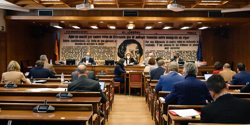 Torralba señala que la Comisión de Reto Demográfico apuesta decididamente por la digitalización y los servicios públicos