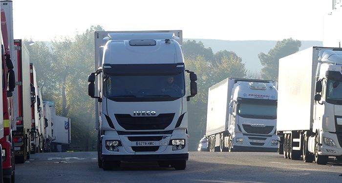 ACUTRANS pide a la Comisión Europea que se facilite la movilidad de los transportistas en Reino Unido