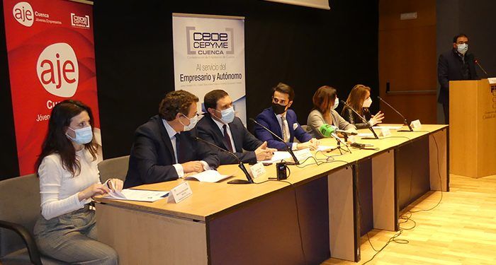 AJE Cuenca inicia las emisiones de su documental ‘espíritu aje’ en el teatro auditorio