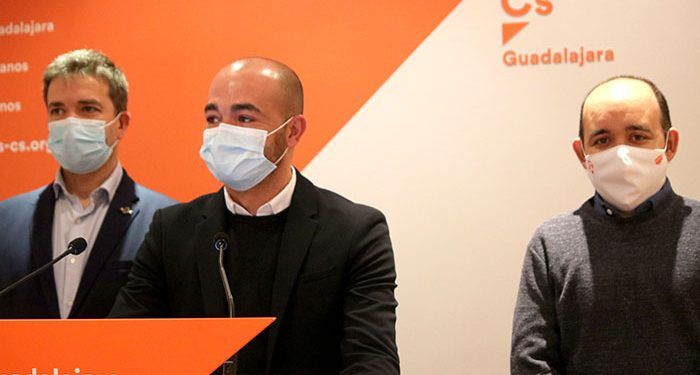 Cs exige a García-Page que invierta más en el Centro de Salud de los Valles y le reclama el Instituto para Yebes 1 Cs exige a García-Page que invierta más en el Centro de Salud de los Valles y le reclama el Instituto para Yebes