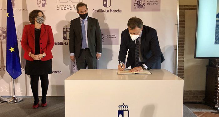 Cuenca y Sigüenza firman para recibir 1,82 y 1,4 millones de euros con el objetivo de potenciar el turismo