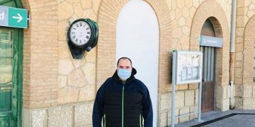 El alcalde de Carboneras pide al ministro Ábalos que impida el cierre de la estación de tren, “al menos que defienda a su pueblo”