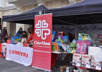 El Ayuntamiento de Guadalajara colabora con ‘Calle Mayor Solidaria’ y anima a la ciudadanía a participar para que en todos los hogares haya un juguete en Reyes