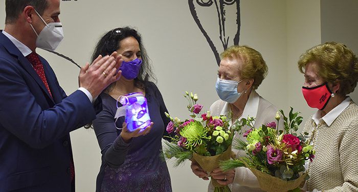 El Ayuntamiento rinde homenaje a las hermanas de Blas por su contribución a la lectura y la cultura en Guadalajara desde su Librería Alcarreña