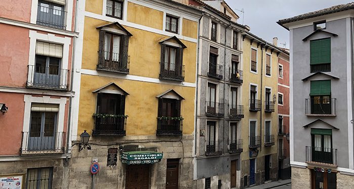 La Asociación de Vecinos del Casco Antiguo de Cuenca pide priorizar una movilidad que beneficie a vecinos y visitantes sin comprometer el entorno 1 El Consorcio Ciudad de Cuenca convoca ayudas para rehabilitación de edificios, viviendas y locales en el Casco Antiguo