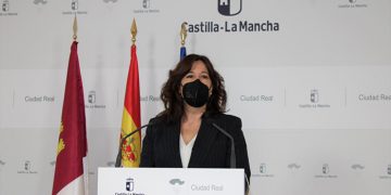 El Gobierno regional destina 132.000 euros a la Fundación Mujeres para seguir fomentando la igualdad en el empleo con el proyecto Dana +