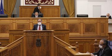El Parlamento autonómico reclama al Gobierno de España una ley de armonización fiscal