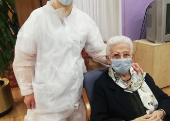 El resto de las dosis de la vacuna comenzarán a llegar a Castilla-La Mancha a partir de este lunes y con periodicidad semanal 1 El resto de las dosis de la vacuna comenzarán a llegar a Castilla-La Mancha a partir de este lunes y con periodicidad semanal