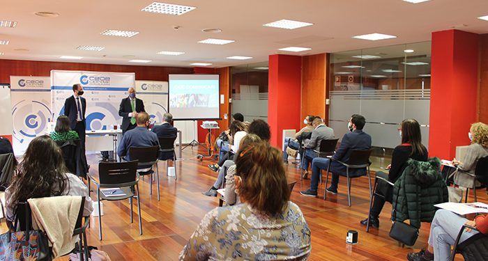 Gran éxito de las dos jornadas de especialización en negociación colectiva organizadas por CEOE-Cepyme Guadalajara 1 Gran éxito de las dos jornadas de especialización en negociación colectiva organizadas por CEOE-Cepyme Guadalajara