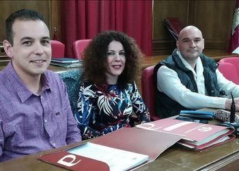 IU Azuqueca lamenta que los empleados contratados por PROIDMAN o hayan cobrado aún sus nóminas por los trabajos del verano en la piscina