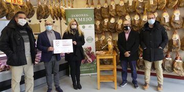 Jamones Bermejo recibe su premio Gran Selección de Castilla-La Mancha en la categoriá de Jamón Serrano