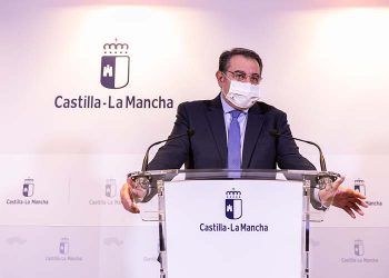 La Junta advierte que habrá más restricciones en Nochevieja y Año Nuevo si no se respetan las normas establecidas en Nochebuena y Navidad 8 Jesús Fernández Sanz