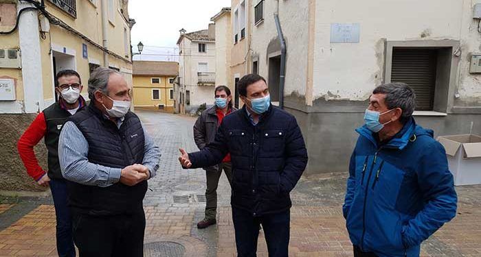 La Diputación de Cuenca actúa en la vía que une Salmeroncillos de Arriba y Salmeroncillos de Abajo con una inversión de 92.420 euros 1 La Diputación de Cuenca actúa en la vía que une Salmeroncillos de Arriba y Salmeroncillos de Abajo con una inversión de 92.420 euros
