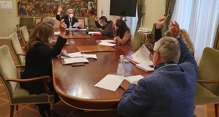 La Diputación de Guadalajara ayuda a pagar cuotas de autónomos a 231 comerciantes de pueblos menores de 500 habitantes