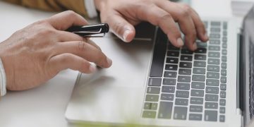 La Junta avanza en un nuevo modelo de intervención social de la mano de los profesionales de Servicios Sociales
