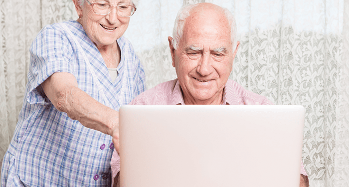 La Junta facilita la reducción de la brecha digital en las personas mayores de 55 años 1 La Junta facilita la reducción de la brecha digital en las personas mayores de 55 años