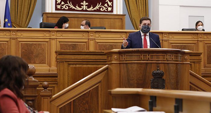 La Ley contra la ocupación ilegal de viviendas se aprueba en las Cortes regionales e incorpora el desalojo exprés, el endurecimiento de penas y lucha contra las mafias