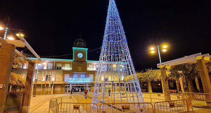 La luz de la Navidad ya ilumina las calles de Cabanillas 1 La luz de la Navidad ya ilumina las calles de Cabanillas
