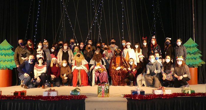 Melchor, Gaspar y Baltasar visitan el CEIP Santa Ana para mantener la ilusión en Navidad