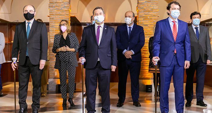 Page, Mañueco y Lambán proponen un acceso nacional a la información sanitaria y urgen la convocatoria de la Conferencia de Presidentes para conocer el reparto de los Fondos UE