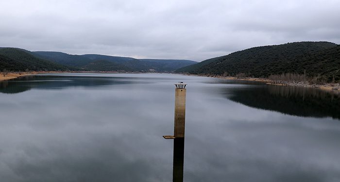 Cogolludo pide una mayor regulación del agua de los pantanos para no desperdiciar este bien tan preciado 1 Presa de Beleña