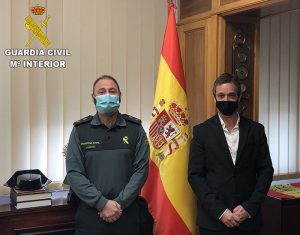 Primera reunión del nuevo director del centro penitenciario de Cuenca y el jefe de la Comandancia de la Guardia Civil