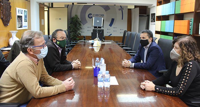 Primera toma de contacto entre la presidenta de CEOE-Cepyme Guadalajara con el nuevo presidente de APAG 1 Primera toma de contacto entre la presidenta de CEOE-Cepyme Guadalajara con el nuevo presidente de APAG