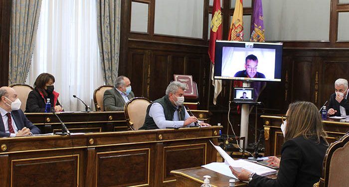 Vega rechaza todas las enmiendas del Partido Popular que pedían más inversión en los ayuntamientos de la provincia