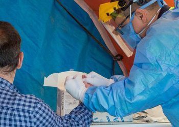 Viernes 4 de diciembre: Tres fallecidos en Guadalajara y uno en Cuenca a causa del coronavirus..., y hay quien piensa en juntarse con su familia en Navidad 8 Viernes 4 de diciembre Tres fallecidos en Guadalajara y uno en Cuenca a causa del coronavirus..., y hay quien piensa en juntarse con su familia en Navidad