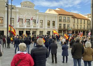 VOX Guadalajara celebra un emotivo y un concurrido acto en defensa de la Constitución